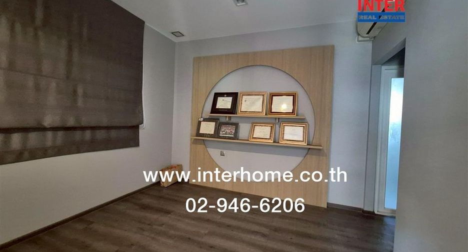 Haus zum Kauf mit 5 Zimmer in Bang Khae, Bangkok