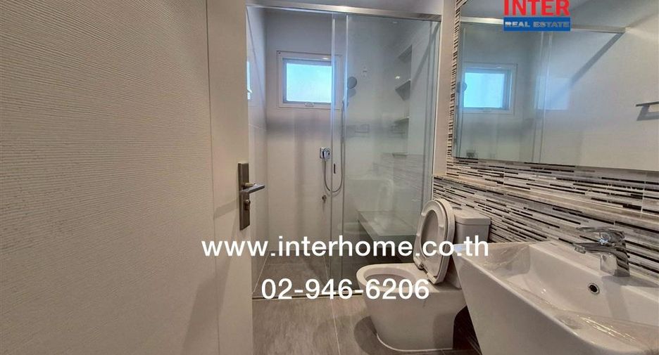 Haus zum Kauf mit 5 Zimmer in Bang Khae, Bangkok