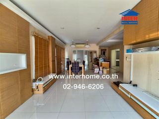 Casa en venta de 4 habitaciones en Bang Khae, Bangkok