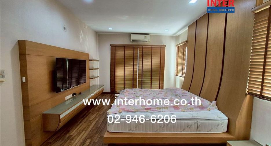 Haus zum Kauf mit 4 Zimmer in Bang Khae, Bangkok
