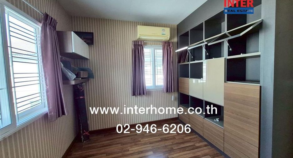 Haus zum Kauf mit 4 Zimmer in Bang Khae, Bangkok