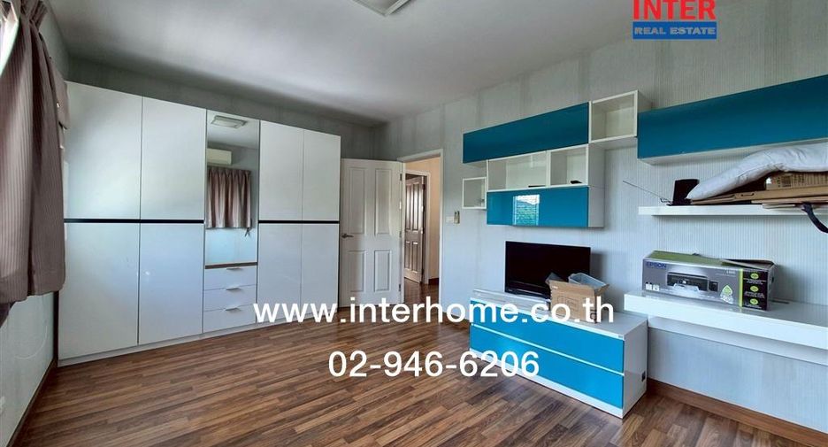 Haus zum Kauf mit 4 Zimmer in Bang Khae, Bangkok
