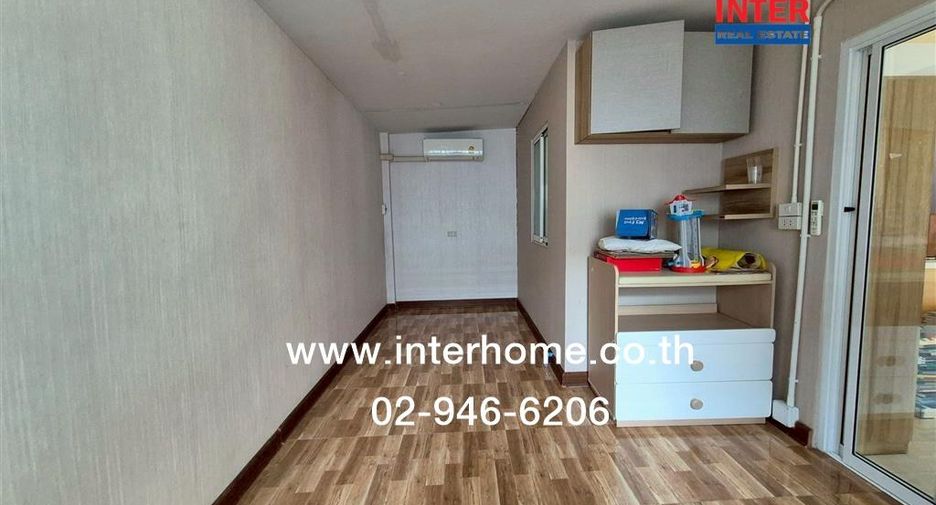 Haus zum Kauf mit 4 Zimmer in Bang Khae, Bangkok