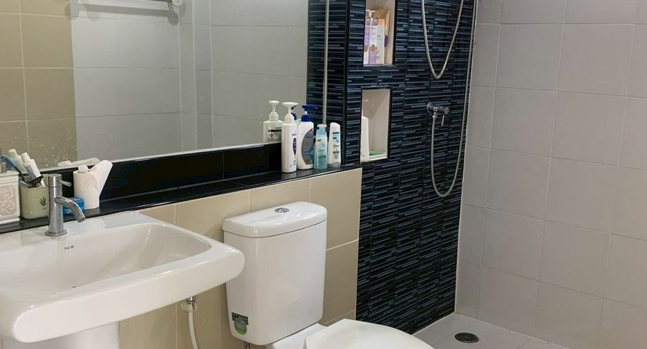 For rent and for sale 3 bedrooms house in Lam Luk Ka, Pathum Thani
