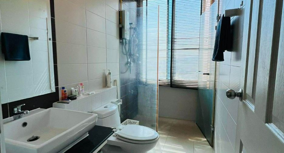 For sale 2 bedrooms condo in Mueang Chiang Mai, Chiang Mai
