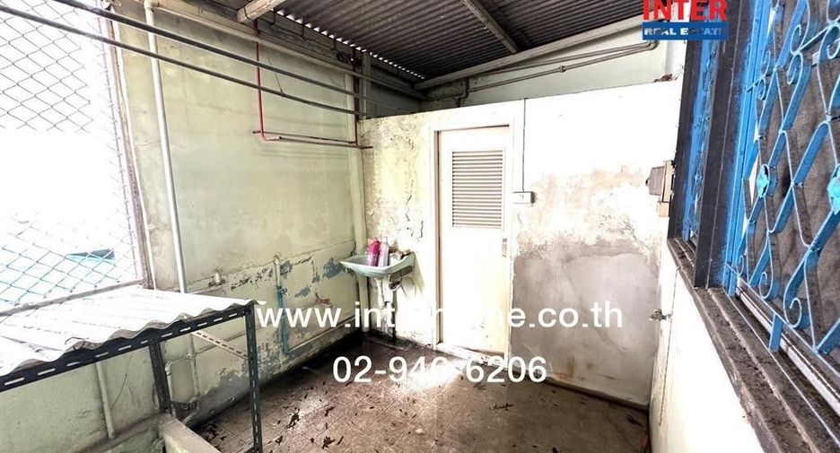 For sale 4 bedrooms retail Space in Pathum Wan, Bangkok