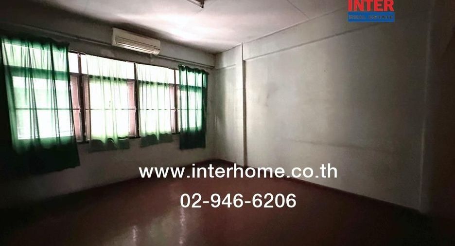 For sale 4 bedrooms retail Space in Pathum Wan, Bangkok