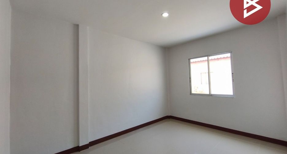 For sale 3 bedrooms townhouse in Mueang Nakhon Pathom, Nakhon Pathom