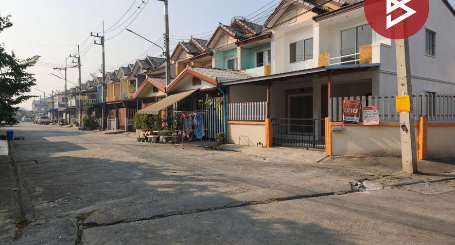 For sale 3 bedrooms townhouse in Mueang Nakhon Pathom, Nakhon Pathom