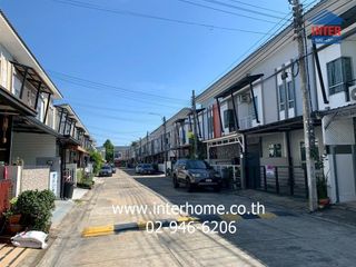 For sale 4 bedrooms townhouse in Khlong Sam Wa, Bangkok