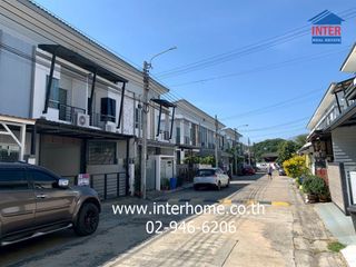 For sale 4 bedrooms townhouse in Khlong Sam Wa, Bangkok