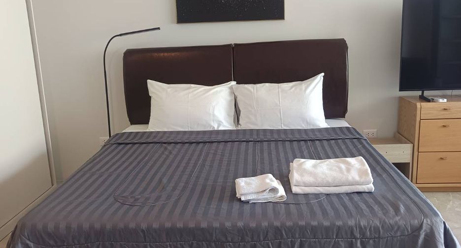 For sale studio condo in Bang Lamung, Chonburi