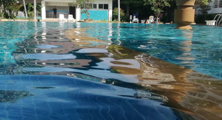 For sale studio condo in Bang Lamung, Chonburi
