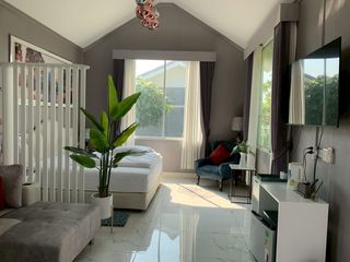 Haus zur Miete und zum Kauf mit 5 Zimmer in Lam Luk Ka, Pathum Thani