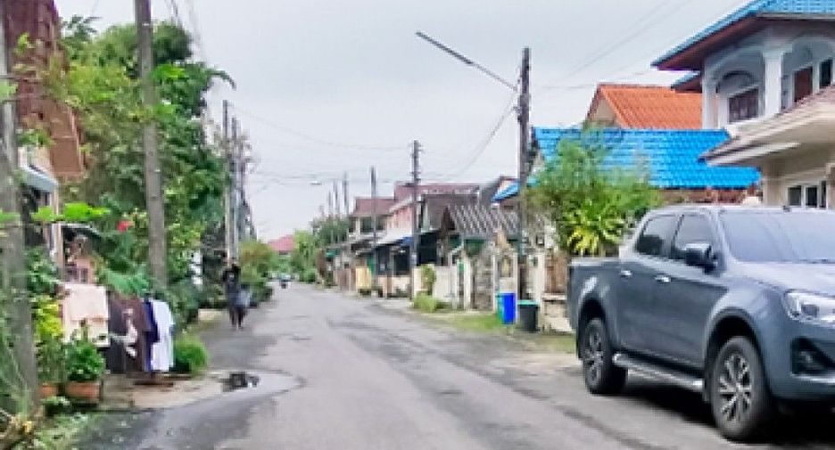À vendre 3 chambres maison de ville à Phrom Khiri, Nakhon Si Thammarat