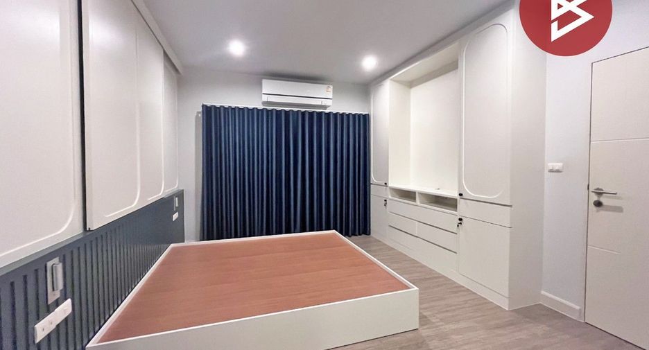 Casa en venta de 4 habitaciones en Lat Lum Kaeo, Pathum Thani