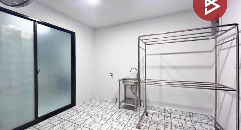 Casa en venta de 4 habitaciones en Lat Lum Kaeo, Pathum Thani