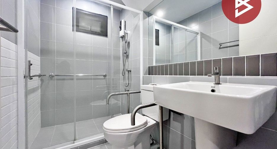 Casa en venta de 4 habitaciones en Lat Lum Kaeo, Pathum Thani