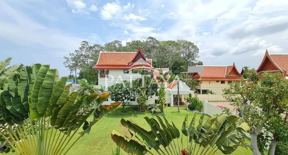 For sale 3 bedrooms villa in Sattahip, Chonburi