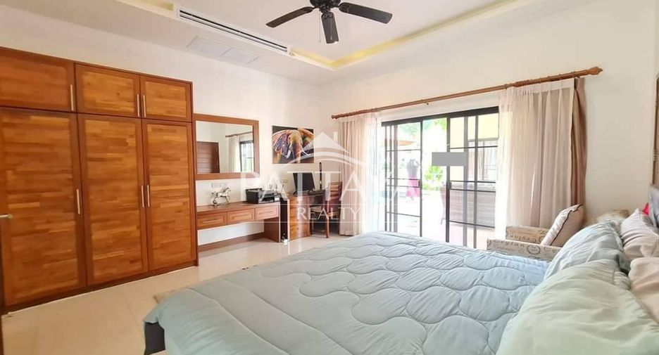 For sale 3 bedrooms villa in Sattahip, Chonburi