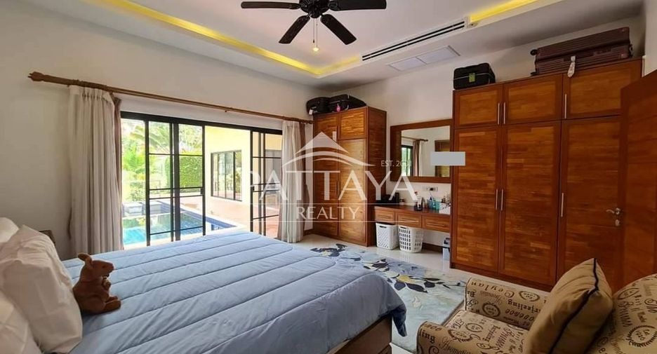 For sale 3 bedrooms villa in Sattahip, Chonburi