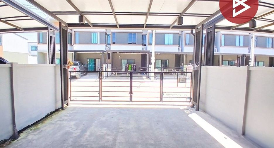 For sale 2 bedrooms townhouse in Mueang Samut Sakhon, Samut Sakhon