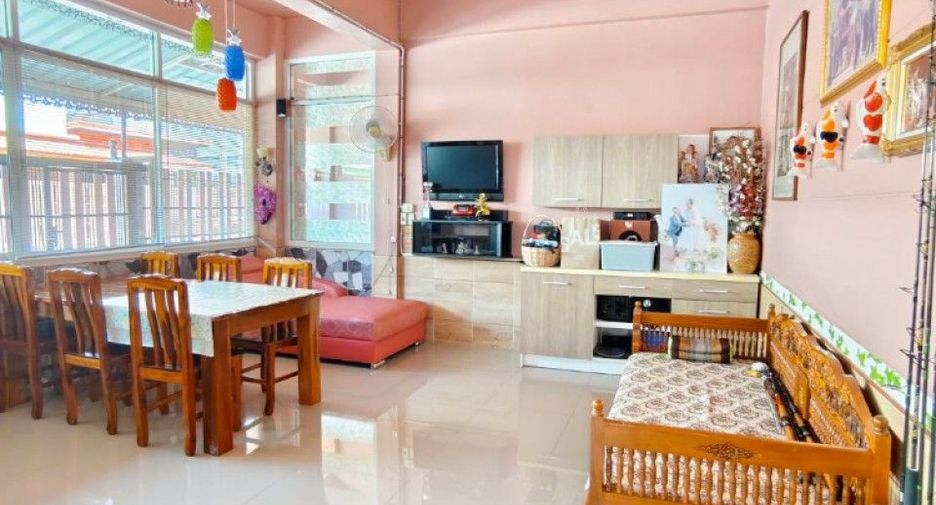 For sale 5 bedrooms house in Mueang Chachoengsao, Chachoengsao