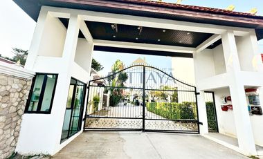 Haus zum Kauf mit 2 Zimmer in Bang Lamung, Chonburi