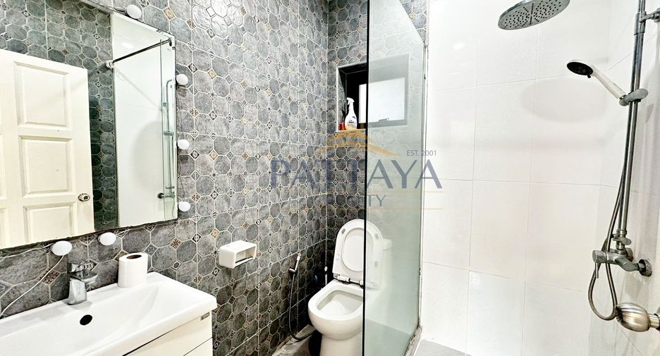 Haus zum Kauf mit 2 Zimmer in Bang Lamung, Chonburi