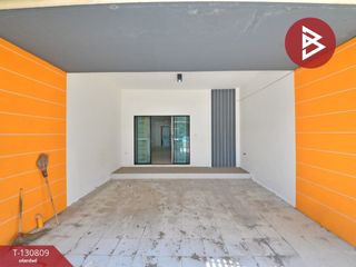 For sale 4 bedrooms townhouse in Phra Samut Chedi, Samut Prakan