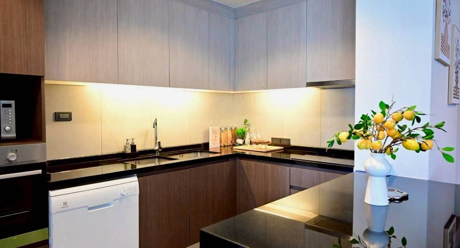 Serviced Apartment zur Miete mit 4 Zimmer in Khlong Toei, Bangkok