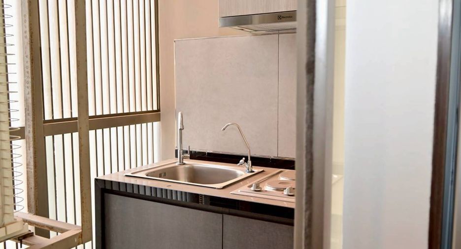 Serviced Apartment zur Miete mit 4 Zimmer in Khlong Toei, Bangkok