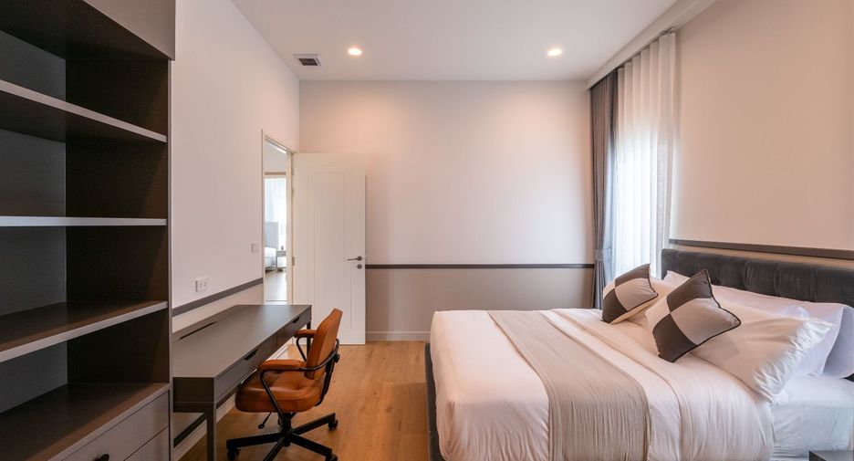 For rent and for sale 5 bedrooms house in Saphan Sung, Bangkok