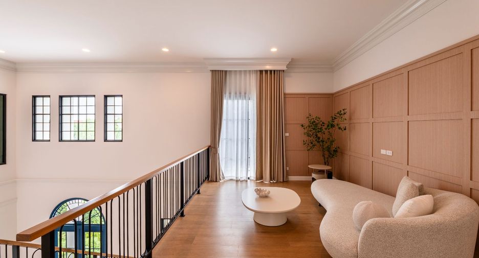 For rent and for sale 5 bedrooms house in Saphan Sung, Bangkok