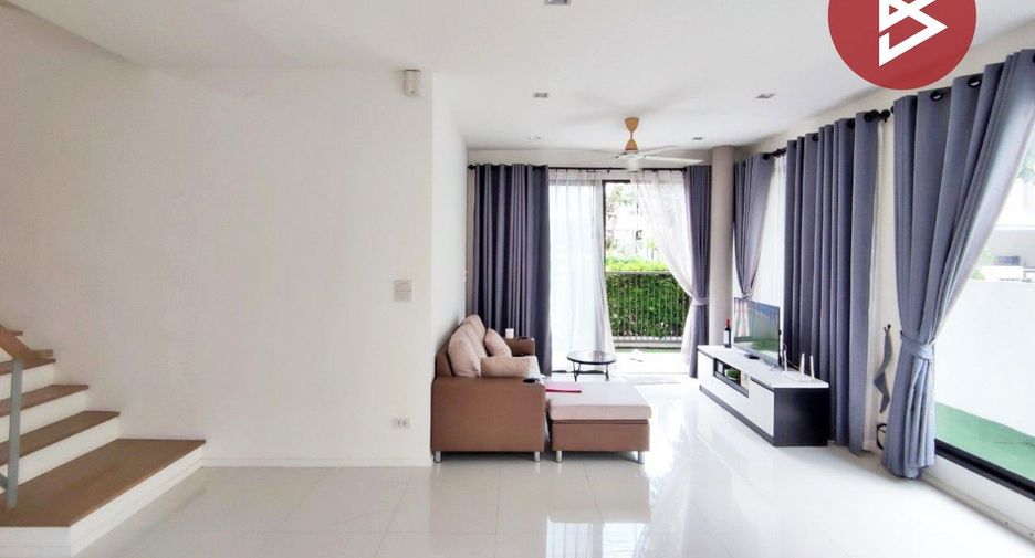 出售 3 卧室 联排别墅 在 Mueang Chon Buri, Chon Buri