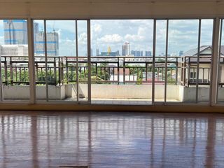 出售 9 卧室 公寓 在 Dusit, 曼谷