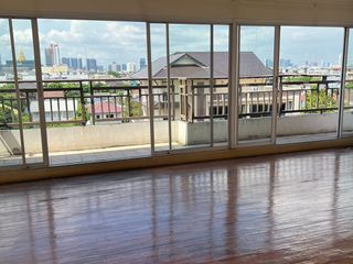 出售 9 卧室 公寓 在 Dusit, 曼谷