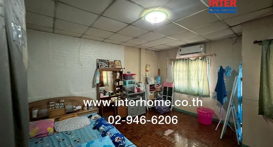 For sale 3 bedrooms townhouse in Min Buri, Bangkok