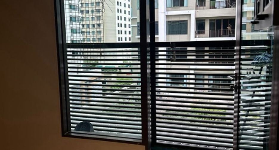 Condo en alquiler y en venta de 2 habitaciones en Khlong Toei, Bangkok