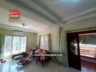 Casa en venta de 3 habitaciones en Nong Chok, Bangkok