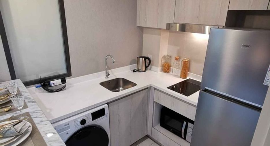 Wohnung zur Miete mit 1 Zimmer in Pathum Wan, Bangkok