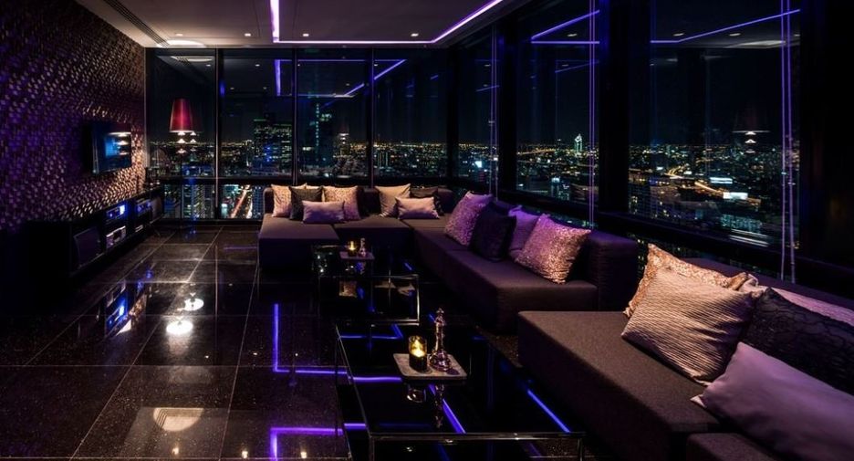 For rent 2 bedrooms condo in Bang Rak, Bangkok