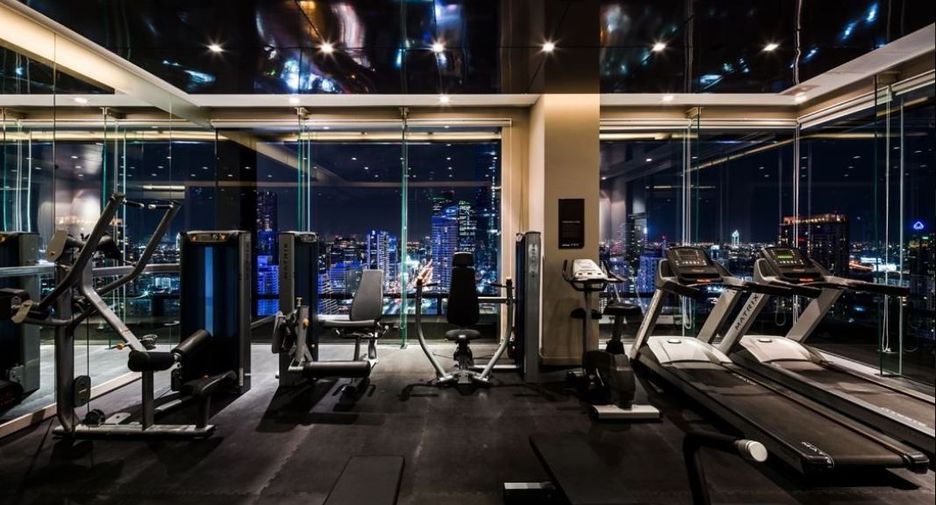 For rent 2 bedrooms condo in Bang Rak, Bangkok