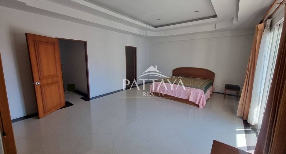 For rent 2 bedrooms townhouse in Bang Lamung, Chonburi