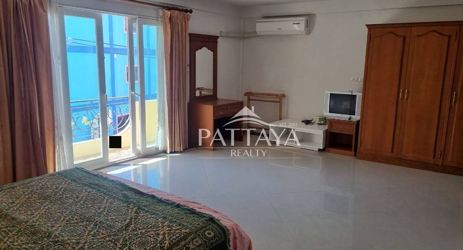 For rent 2 bedrooms townhouse in Bang Lamung, Chonburi