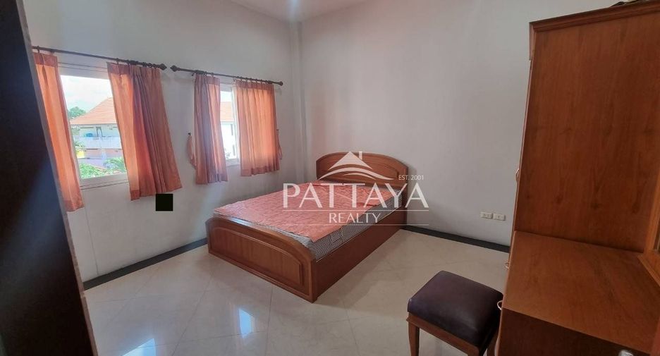 For rent 2 bedrooms townhouse in Bang Lamung, Chonburi