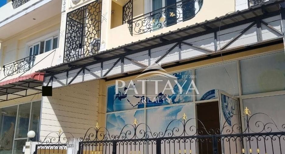 For rent 2 bedrooms townhouse in Bang Lamung, Chonburi