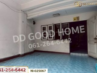 For sale 4 bedrooms townhouse in Nong Khaem, Bangkok