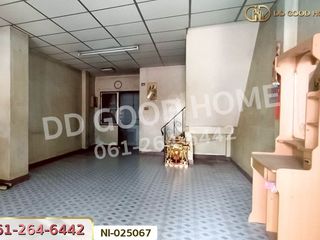 For sale 4 bedrooms townhouse in Nong Khaem, Bangkok