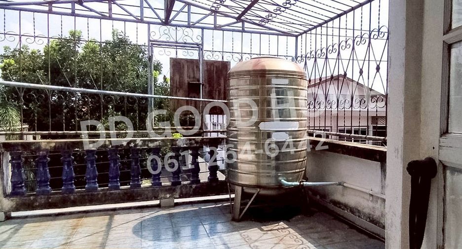Продажа 4 спальни таунхаус в Нонг Кхаем, Бангкок